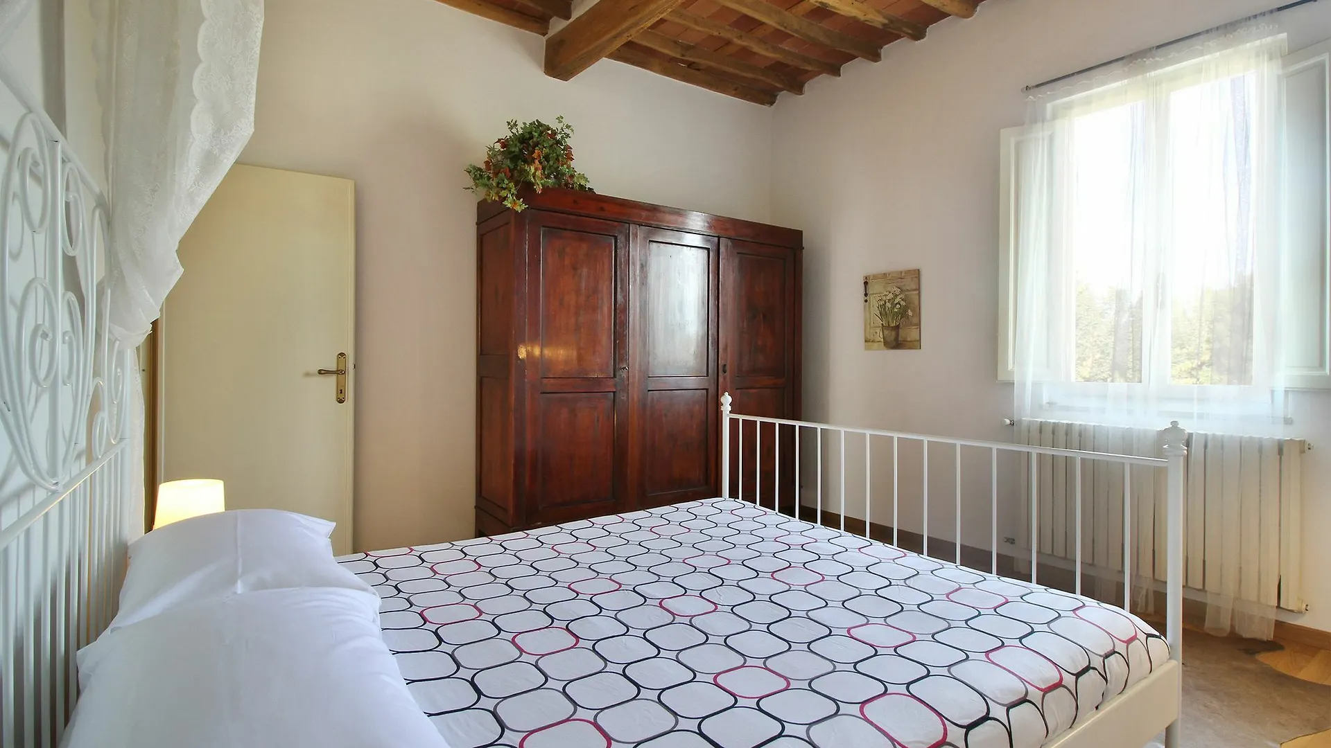 Casa Vita Capannori 0*,